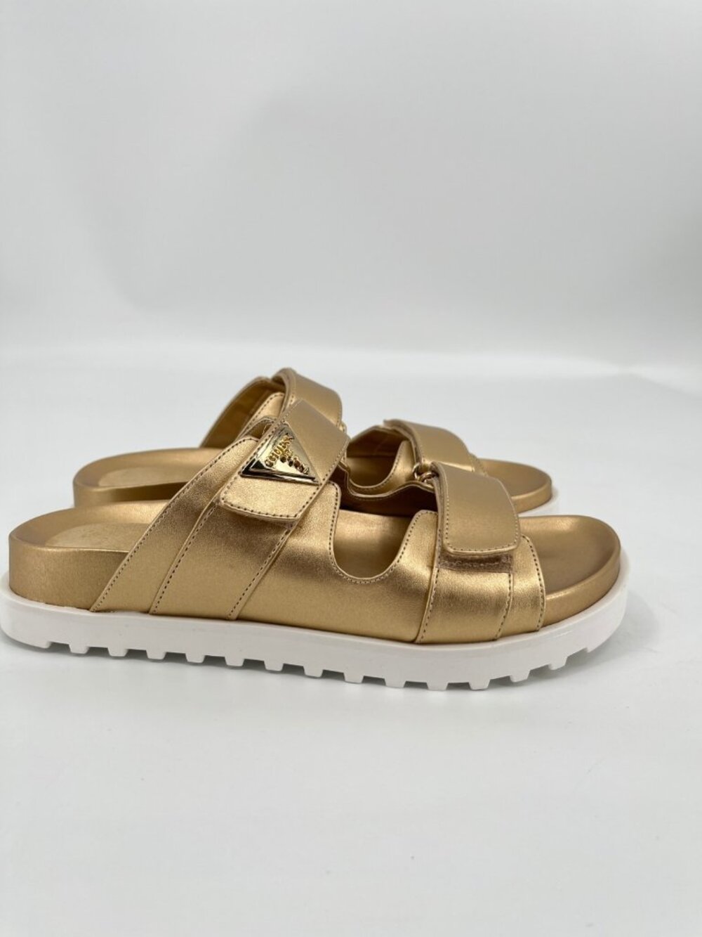 Guess Fabula Lug Sole Sandals Gold Size 9M Faux Leather Hook Loop Platform Slide - Picture 2 of 15